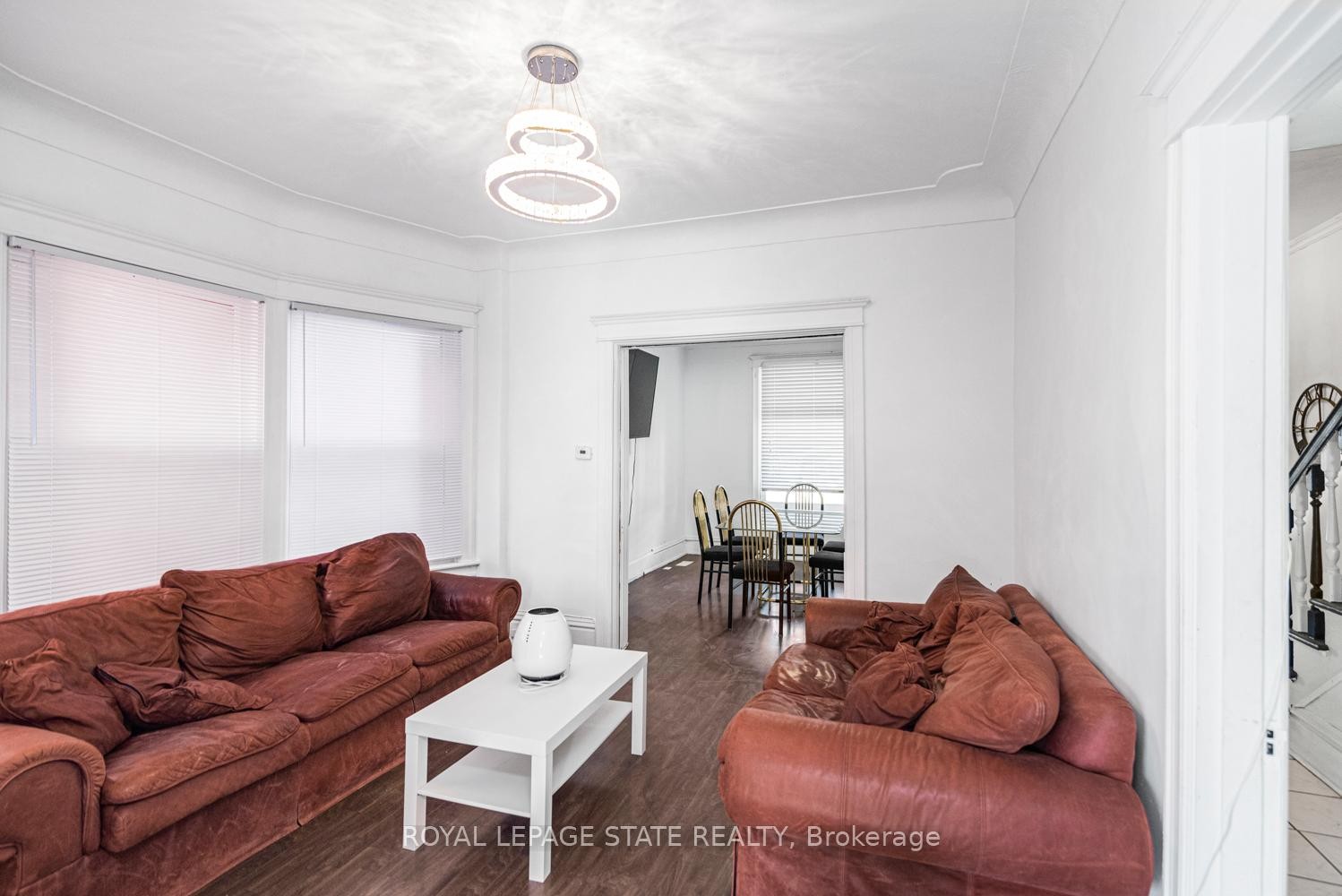 









39


Arthur

Avenue North,
Hamilton,




ON
L8L 6C7

