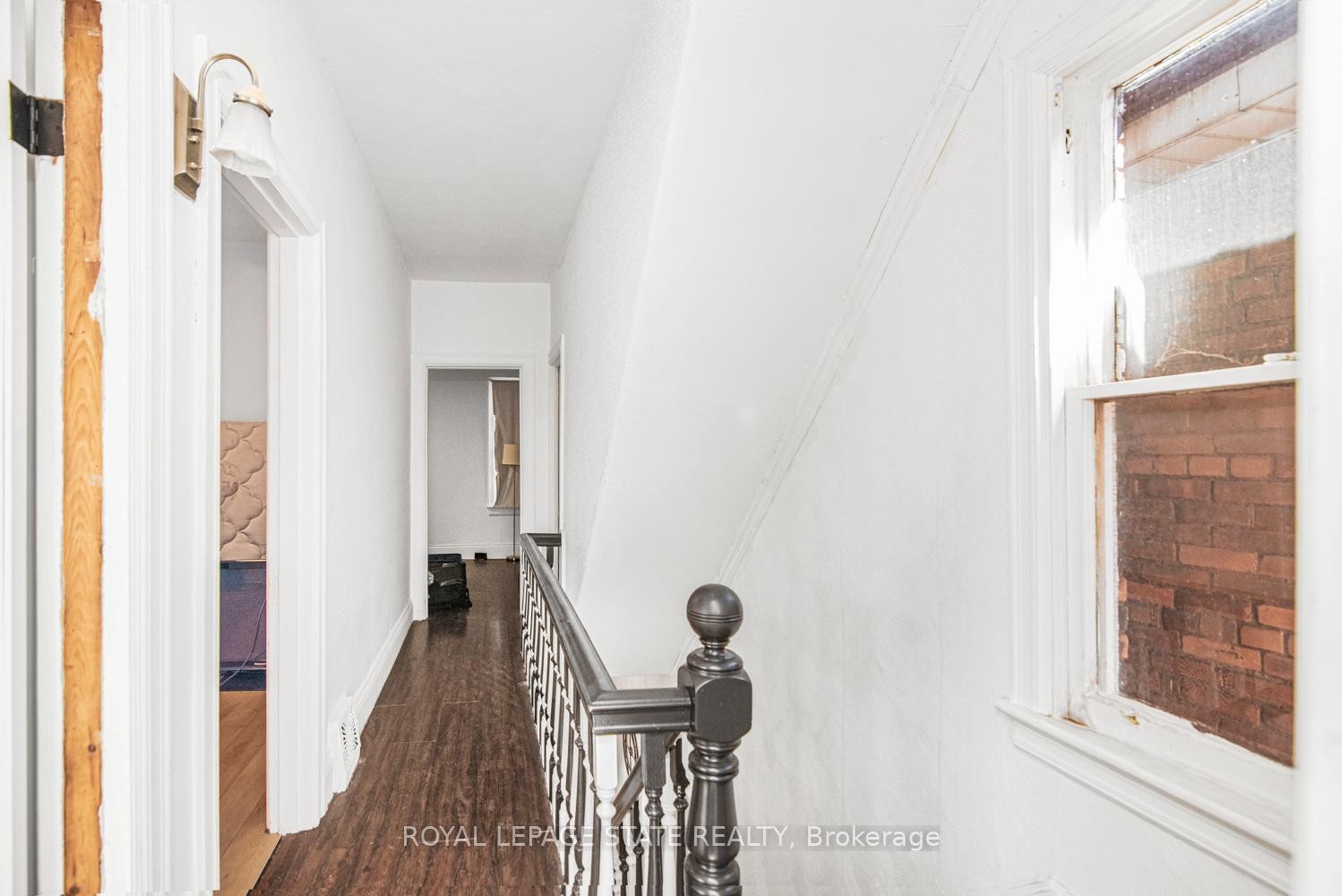 









39


Arthur

Avenue North,
Hamilton,




ON
L8L 6C7

