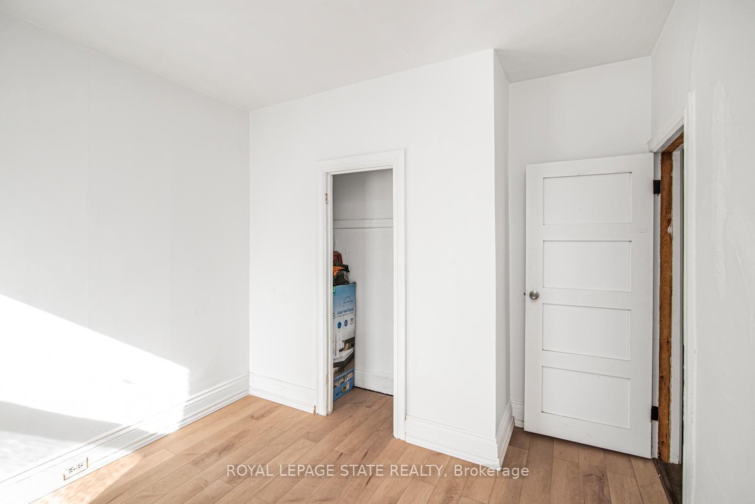 









39


Arthur

Avenue North,
Hamilton,




ON
L8L 6C7

