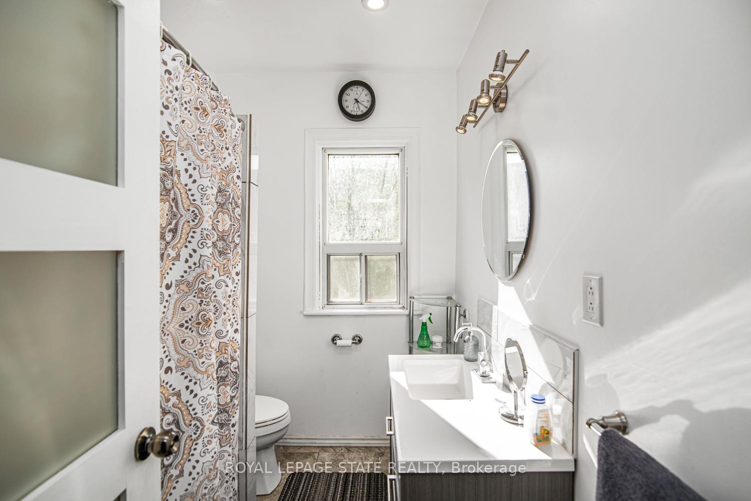 









39


Arthur

Avenue North,
Hamilton,




ON
L8L 6C7

