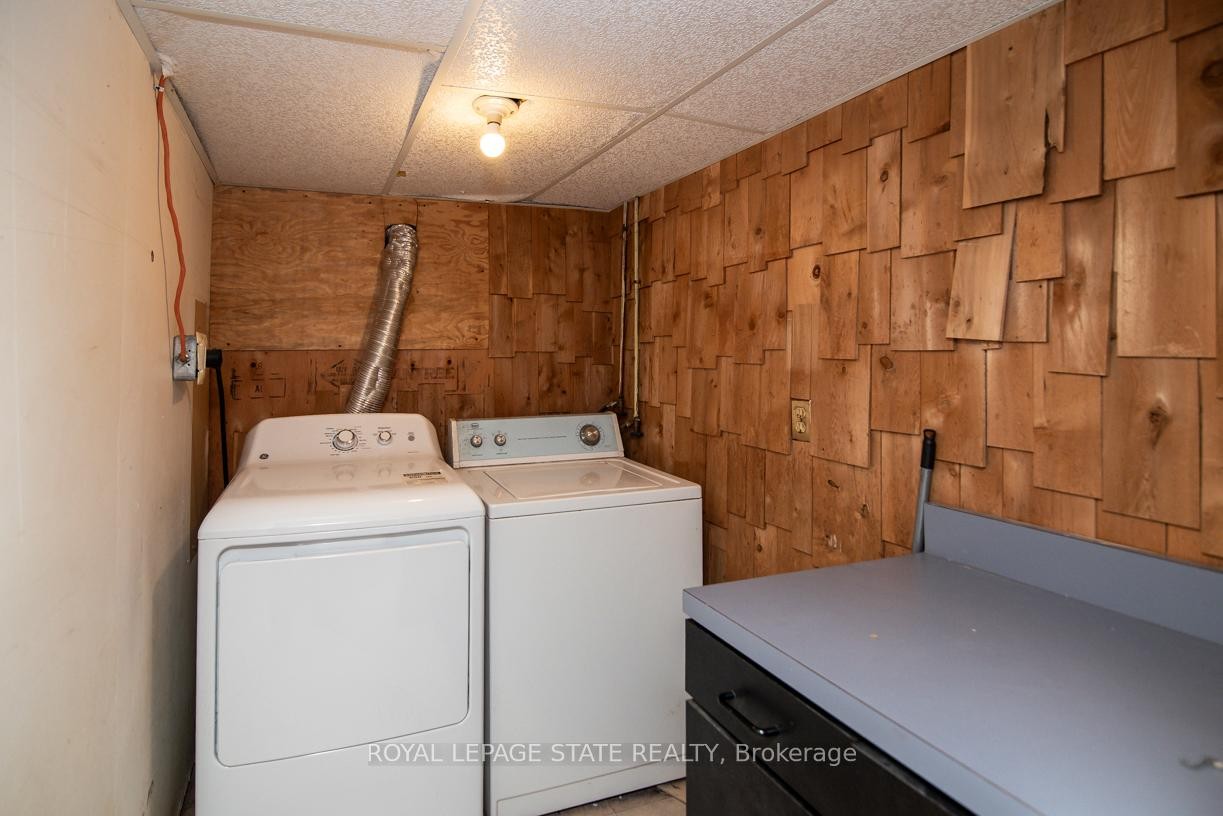 









39


Arthur

Avenue North,
Hamilton,




ON
L8L 6C7


