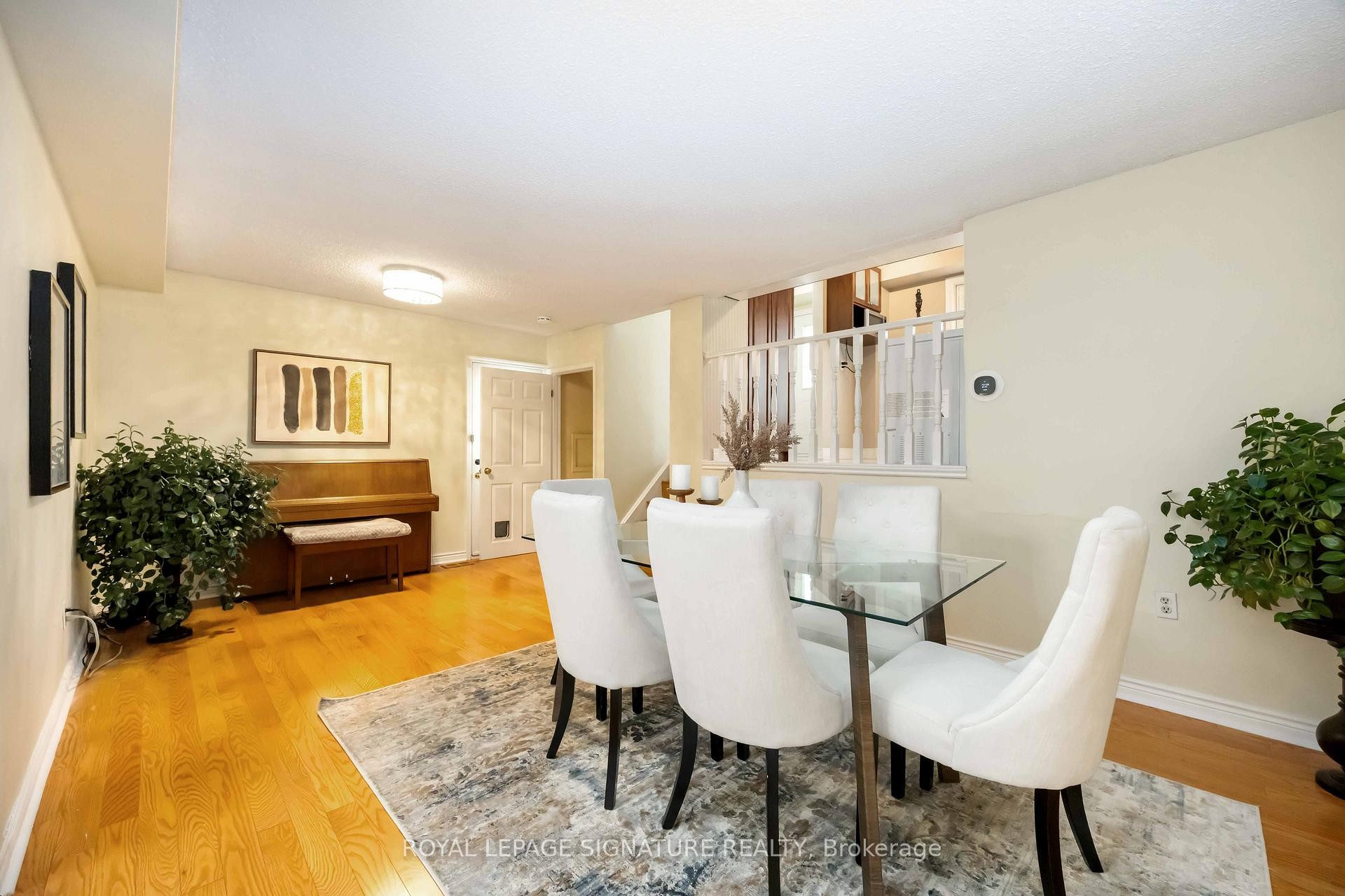 









104


Billington

Crescent,
Toronto,




ON
M3A 2G6

