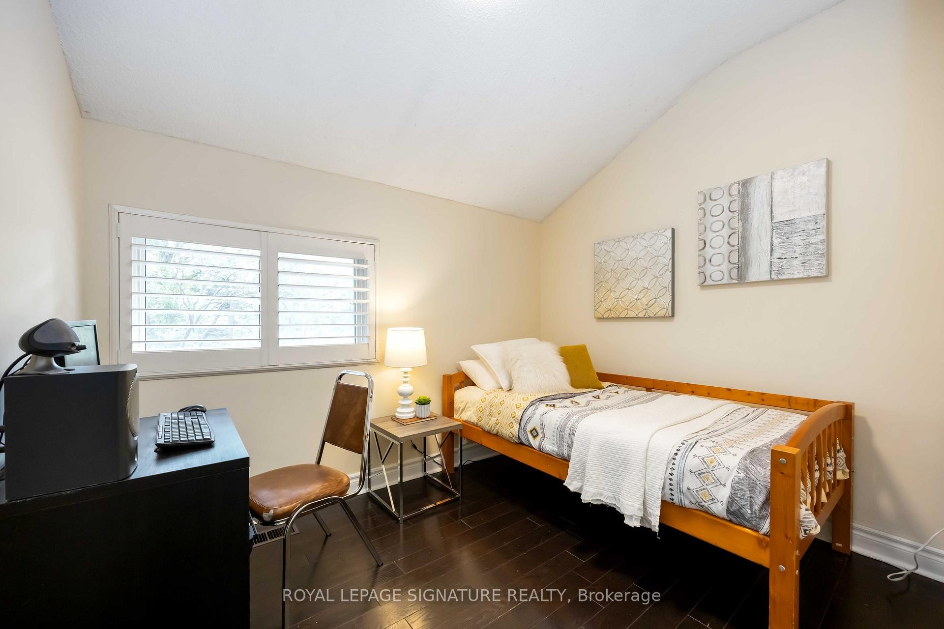 









104


Billington

Crescent,
Toronto,




ON
M3A 2G6

