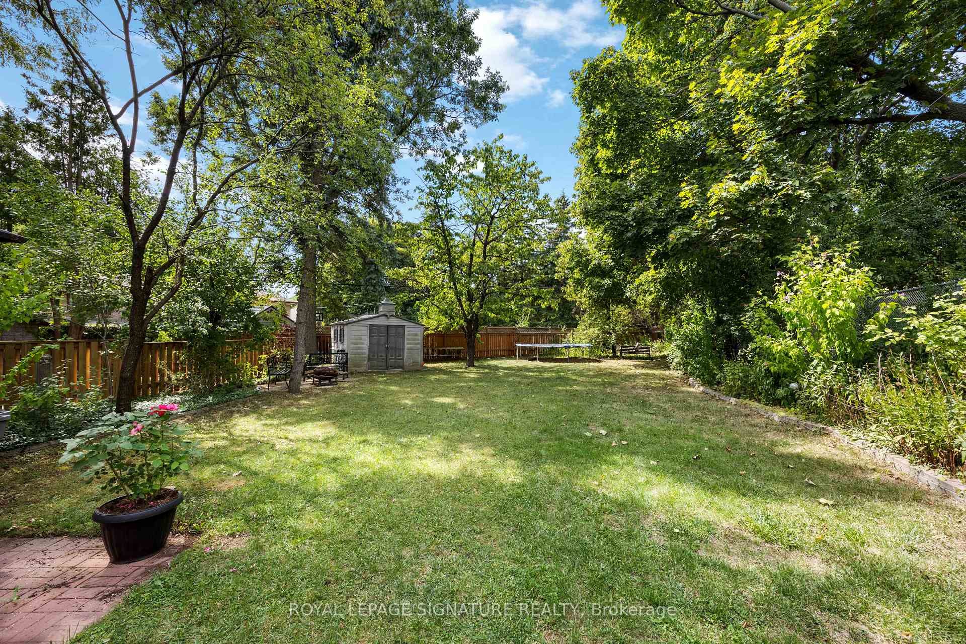









104


Billington

Crescent,
Toronto,




ON
M3A 2G6

