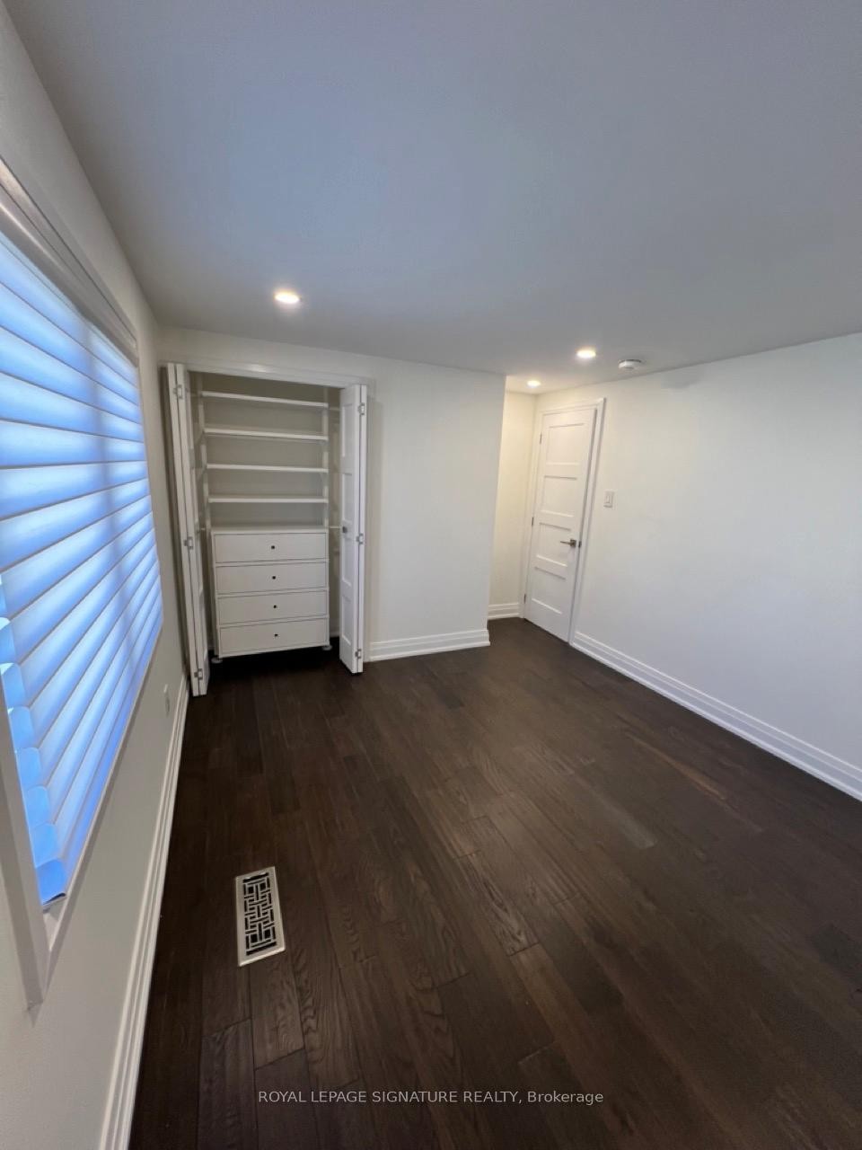 









55


Creekwood

Drive, Upper,
Toronto,




ON
M1E 4L6

