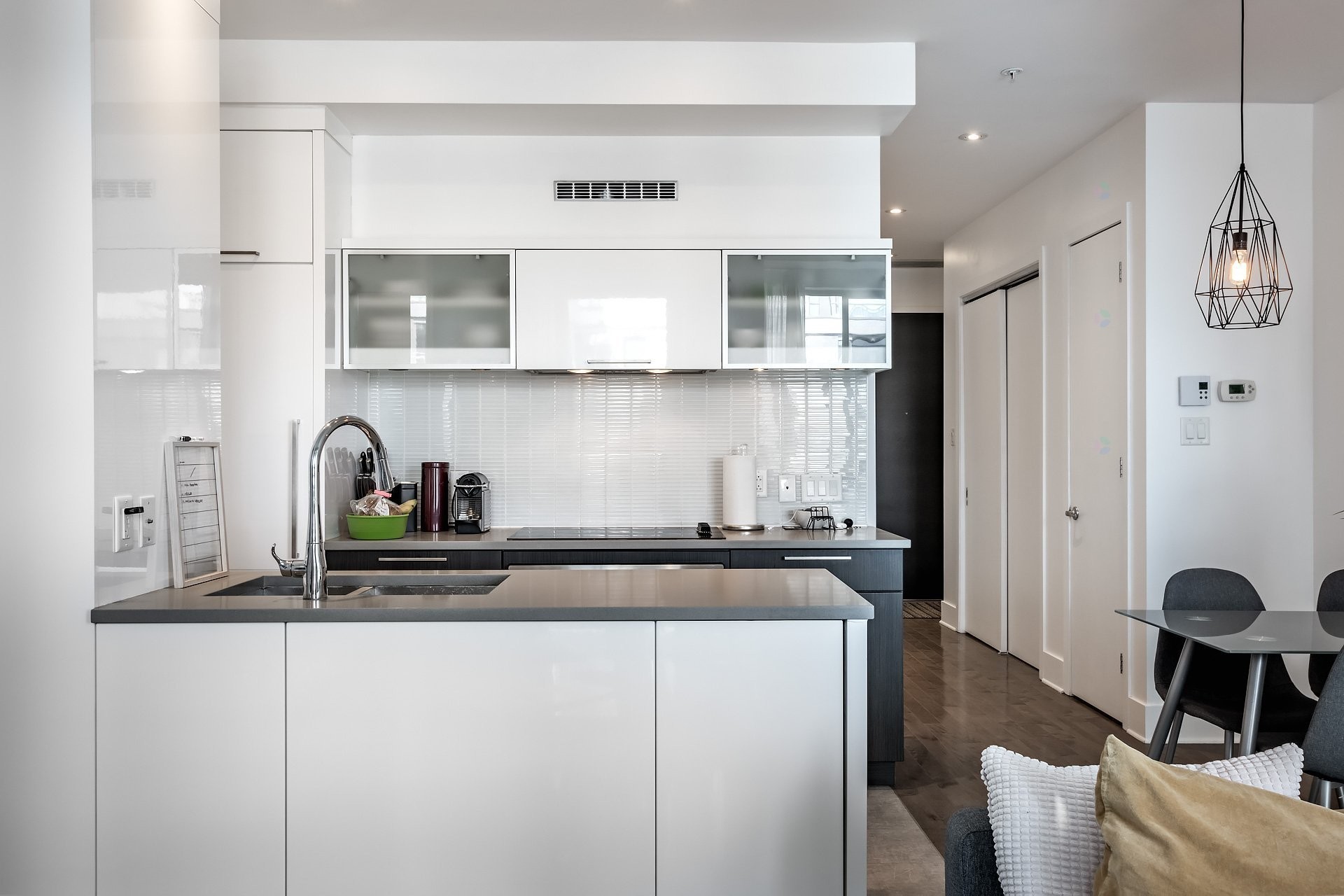









901


Rue de la Commune E.

, 804,
Montréal (Ville-Marie),




QC
H2L0E2

