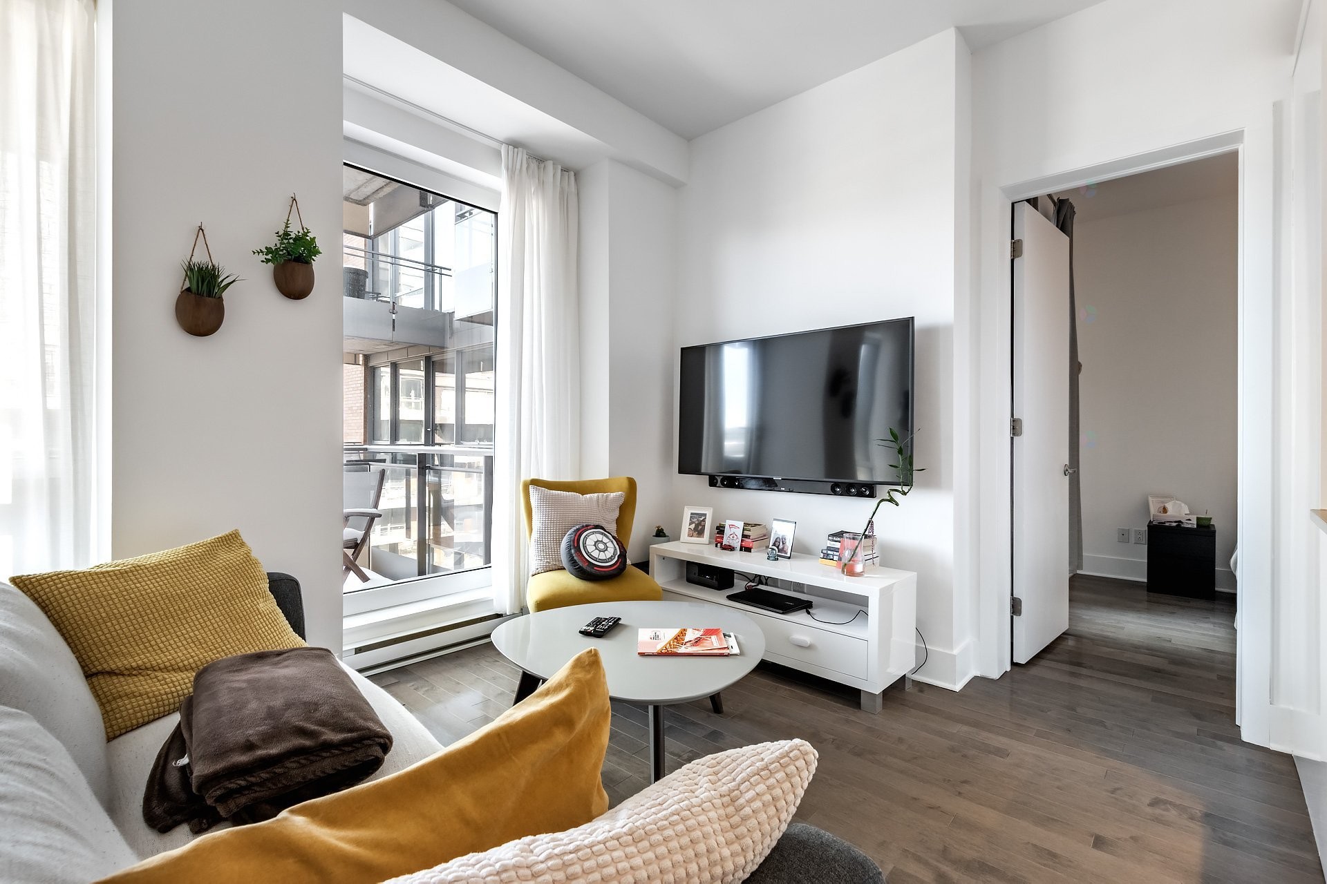 









901


Rue de la Commune E.

, 804,
Montréal (Ville-Marie),




QC
H2L0E2

