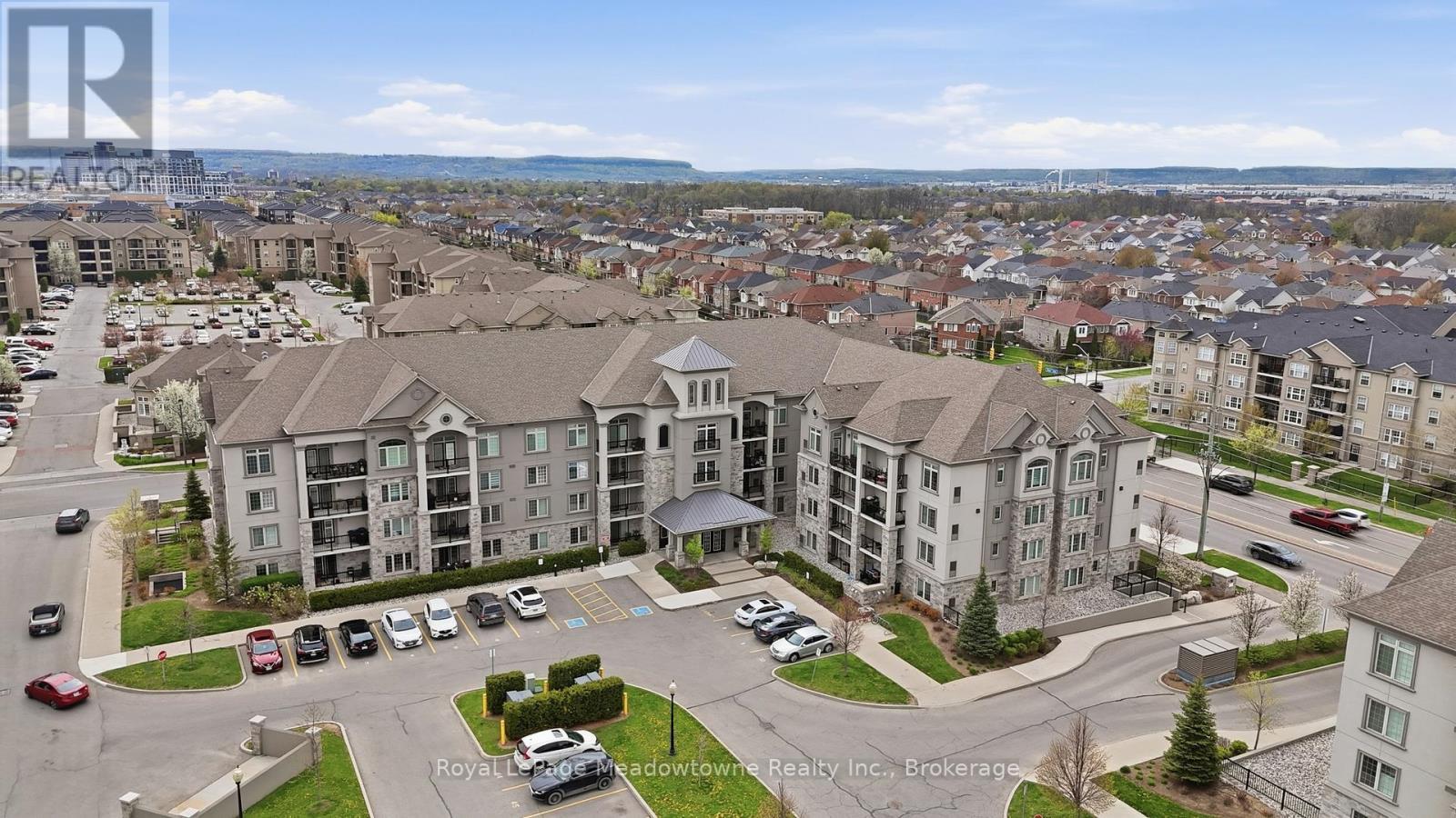 












114 - 1440 MAIN STREET E

,
Milton (DE Dempsey),




Ontario
L9T8W6

