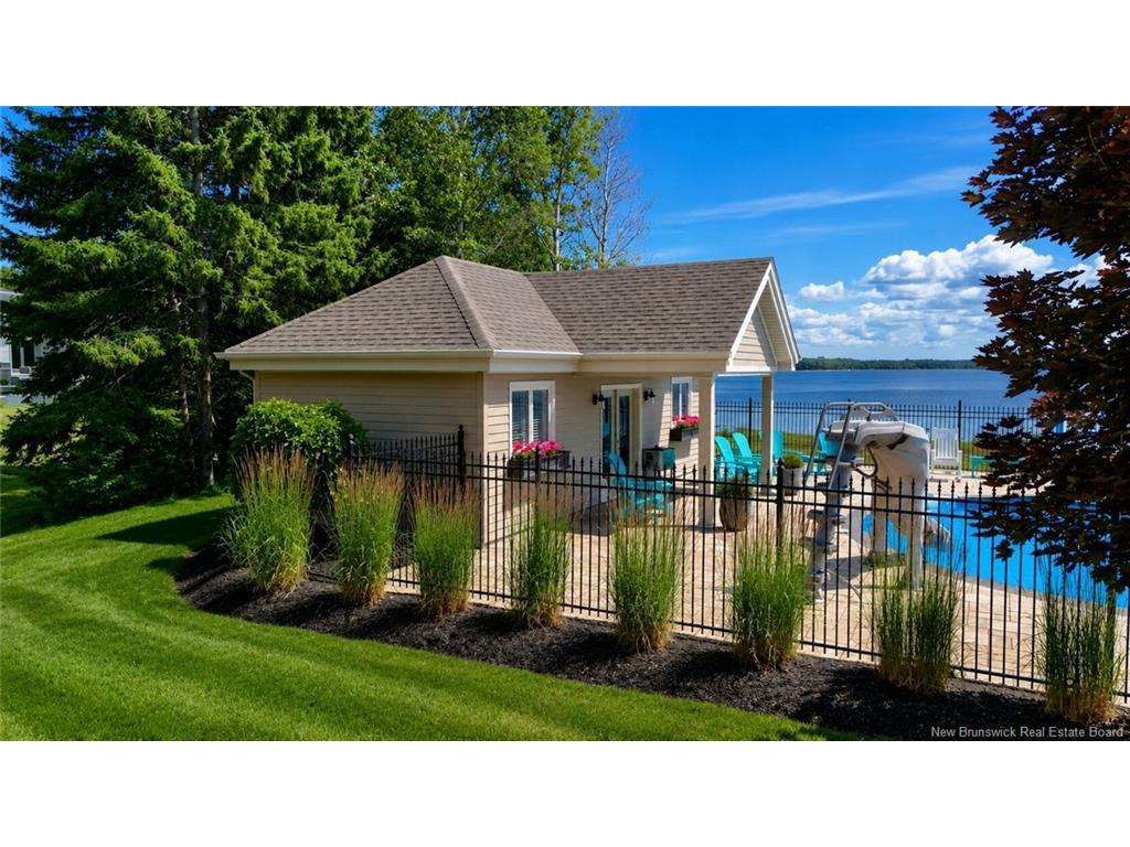 









1000


Youghall

,
Bathurst,




NB
E2A 4X1

