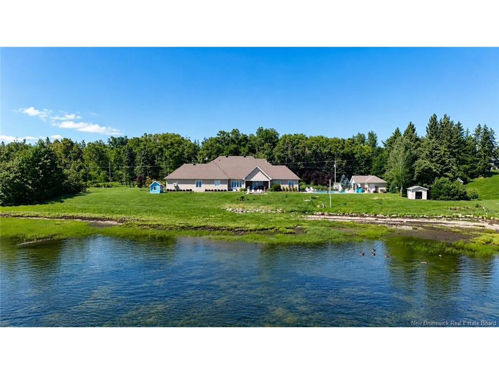 









1000


Youghall

,
Bathurst,




NB
E2A 4X1

