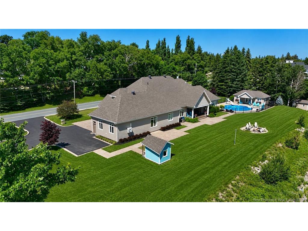 









1000


Youghall

,
Bathurst,




NB
E2A 4X1

