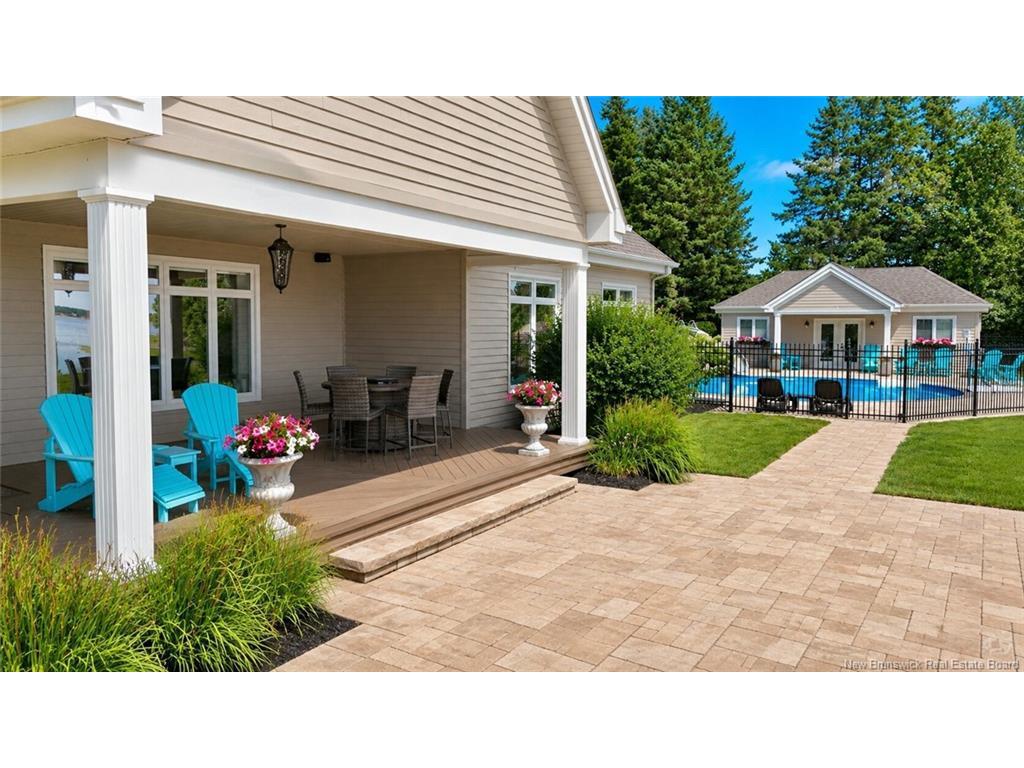 









1000


Youghall

,
Bathurst,




NB
E2A 4X1

