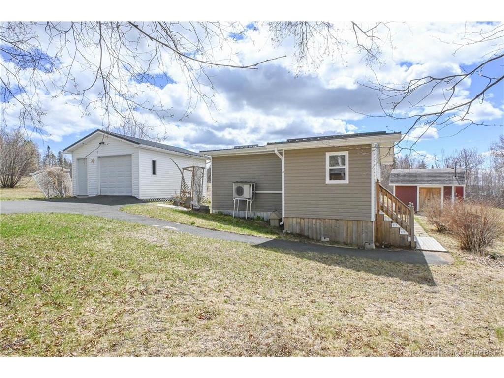 









51


Emile-Normand

LANE,
Landry Office,




NB
E8P 2G8

