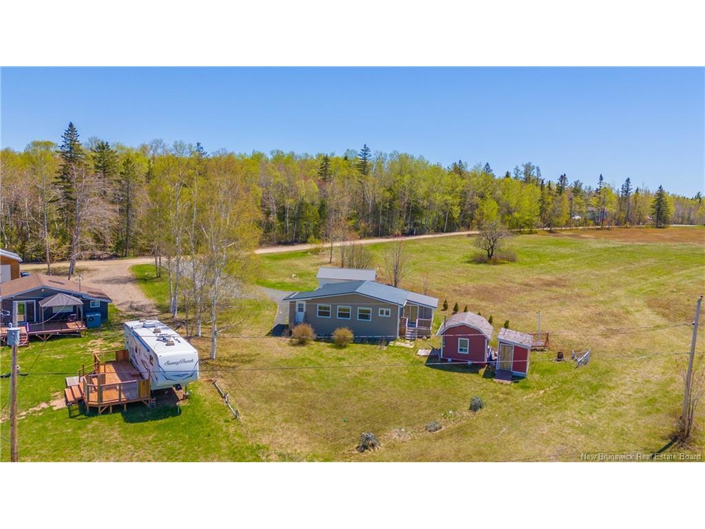 









51


Emile-Normand

LANE,
Landry Office,




NB
E8P 2G8

