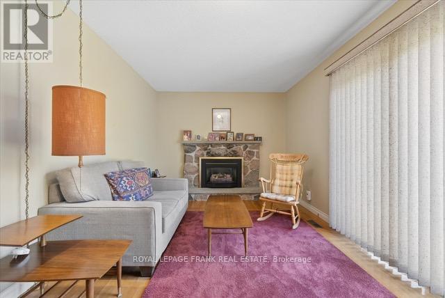 












87 MILL STREET

,
Uxbridge,




Ontario
L9P1H9

