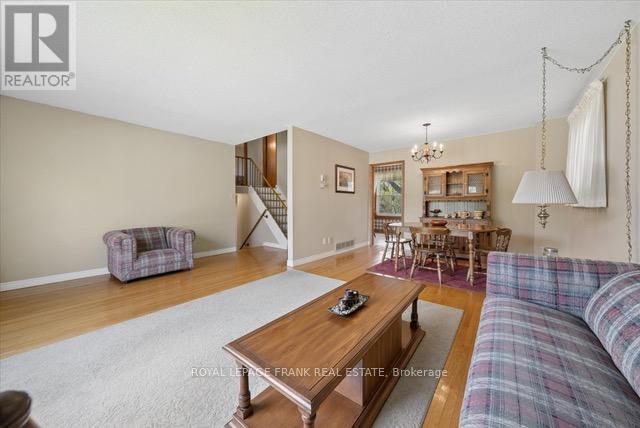 












87 MILL STREET

,
Uxbridge,




Ontario
L9P1H9

