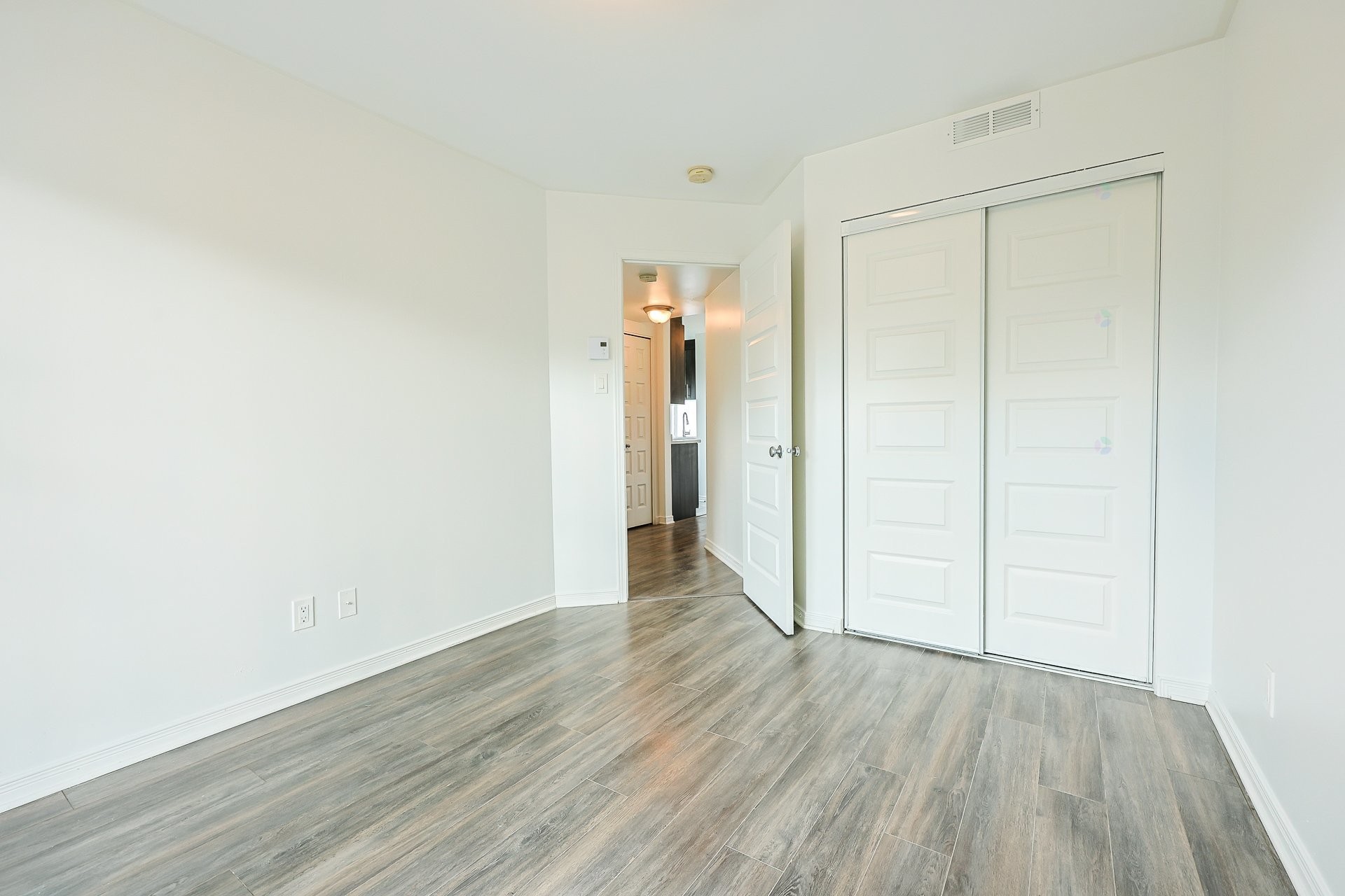 









834


Boul. Maloney E.

,
Gatineau (Gatineau),




QC
J8P1H1

