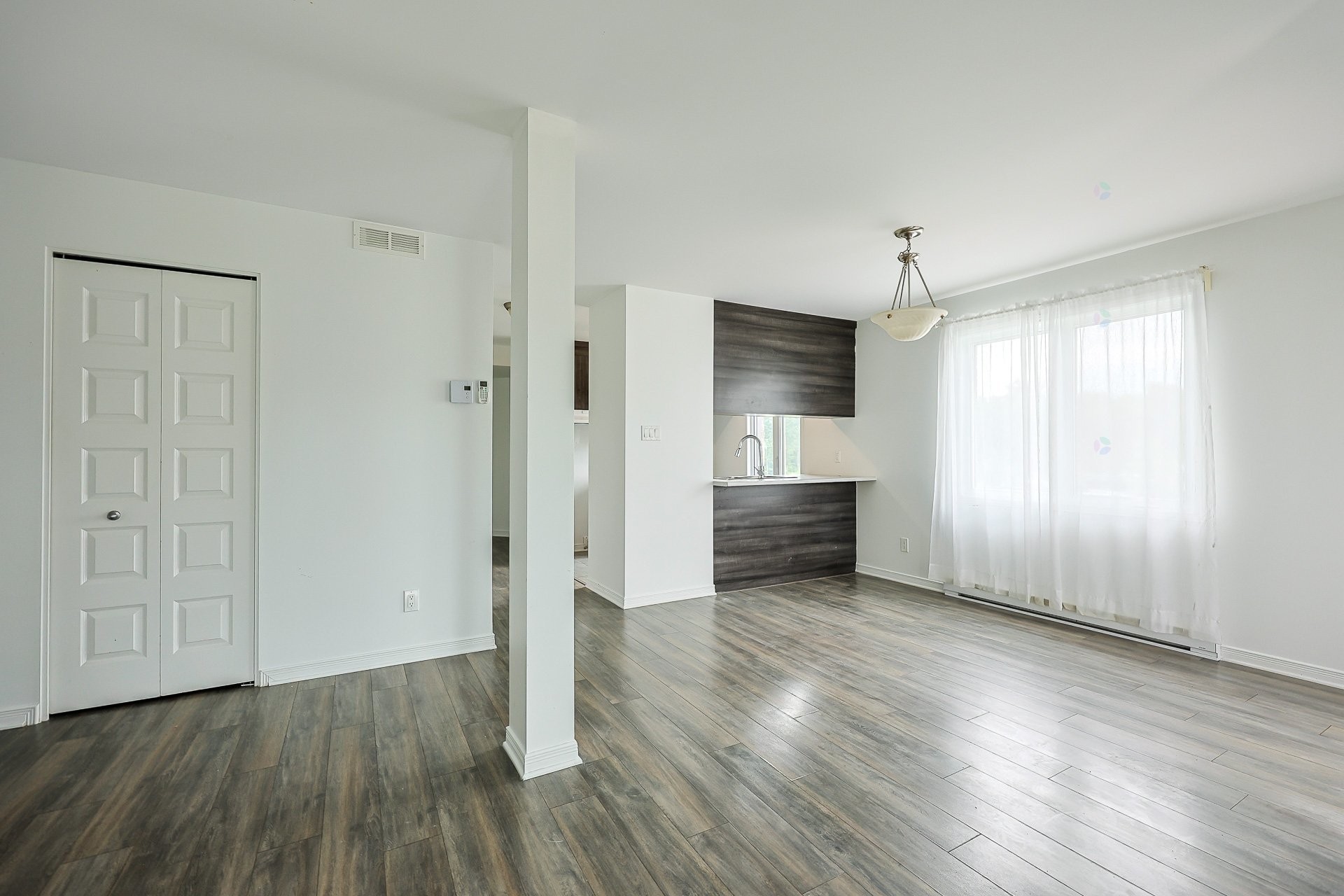 









834


Boul. Maloney E.

,
Gatineau (Gatineau),




QC
J8P1H1

