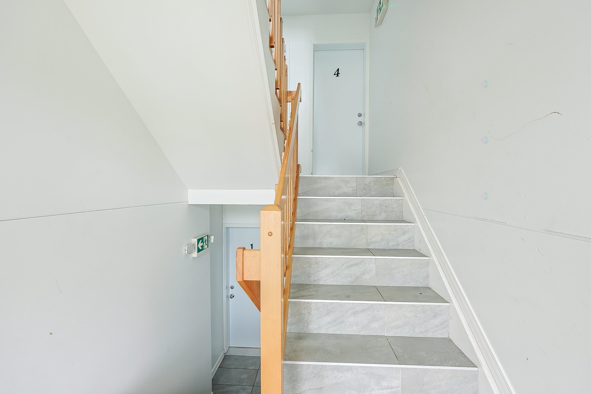 









834


Boul. Maloney E.

,
Gatineau (Gatineau),




QC
J8P1H1

