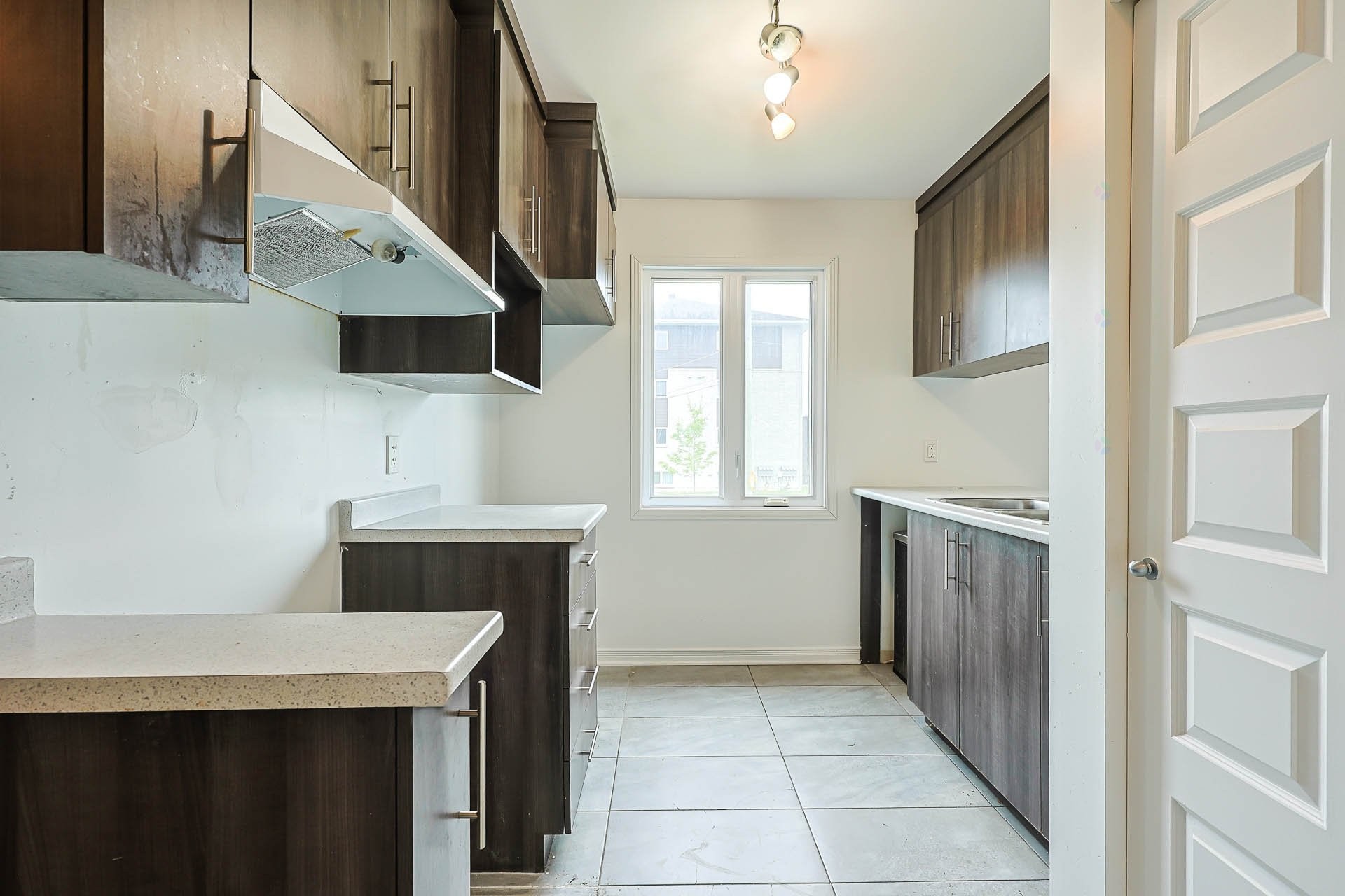 









834


Boul. Maloney E.

,
Gatineau (Gatineau),




QC
J8P1H1

