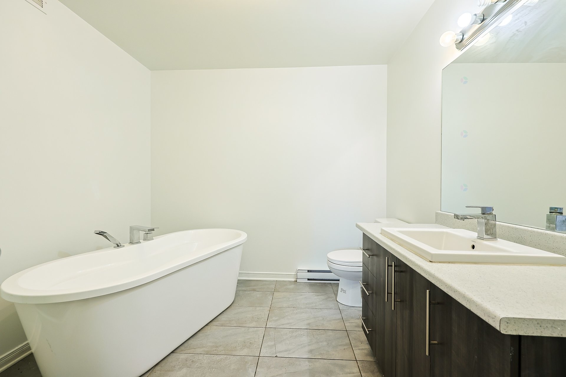 









834


Boul. Maloney E.

,
Gatineau (Gatineau),




QC
J8P1H1


