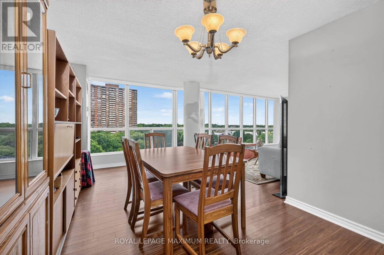 












717 - 5 ROWNTREE ROAD

,
Toronto,




Ontario
M9V5G9

