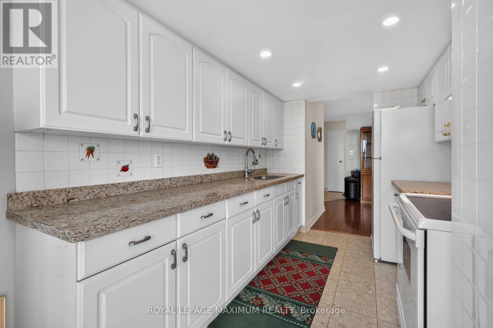












717 - 5 ROWNTREE ROAD

,
Toronto,




Ontario
M9V5G9

