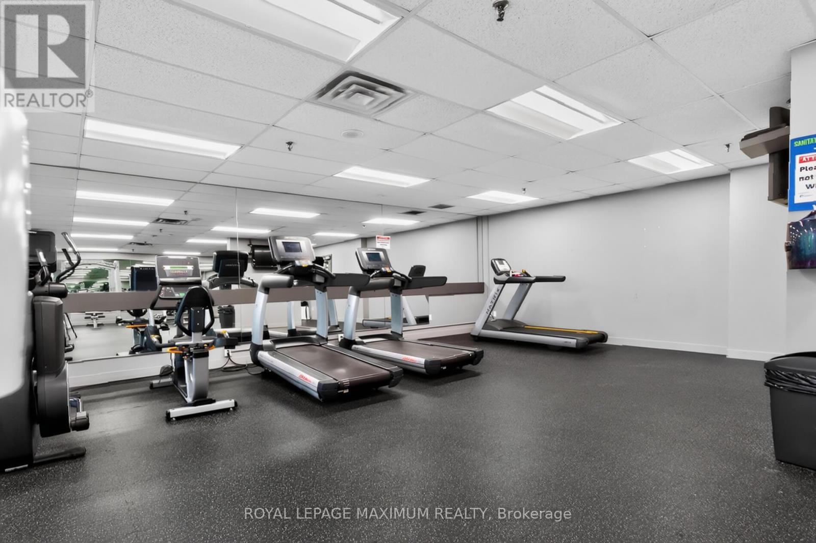 












717 - 5 ROWNTREE ROAD

,
Toronto,




Ontario
M9V5G9


