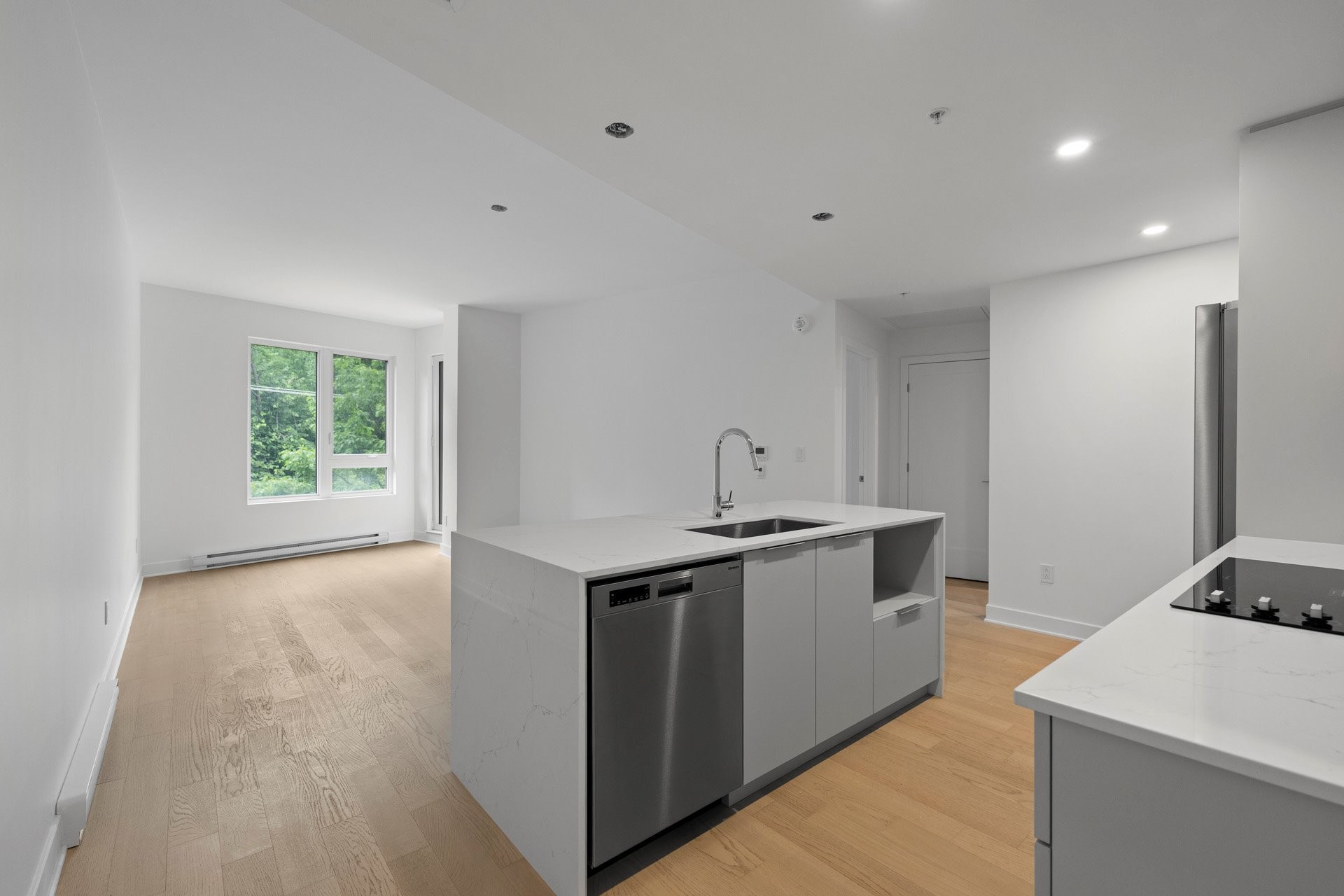 









138


Rue Léo-Major

, 312,
Sainte-Anne-de-Bellevue,




QC
H9X0C2

