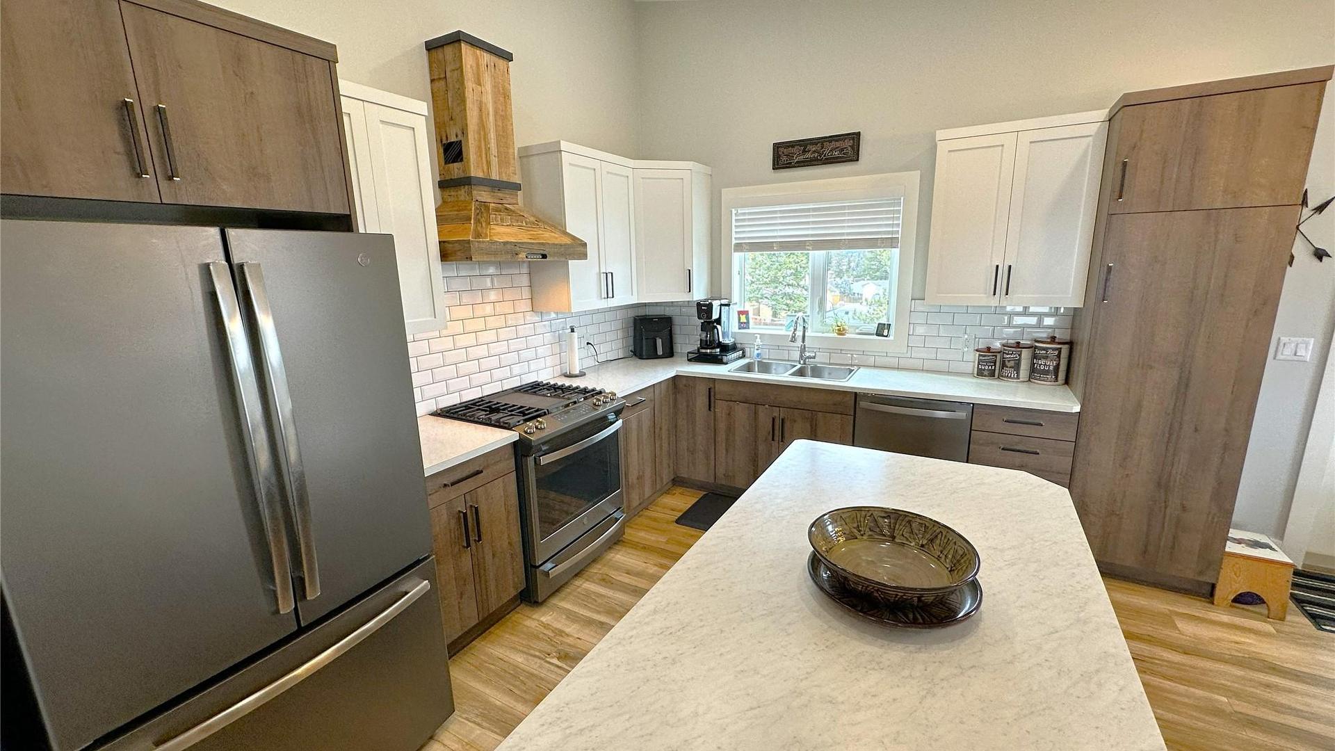 









709


22nd

Avenue,
Cranbrook,




BC
V1C 6Y7

