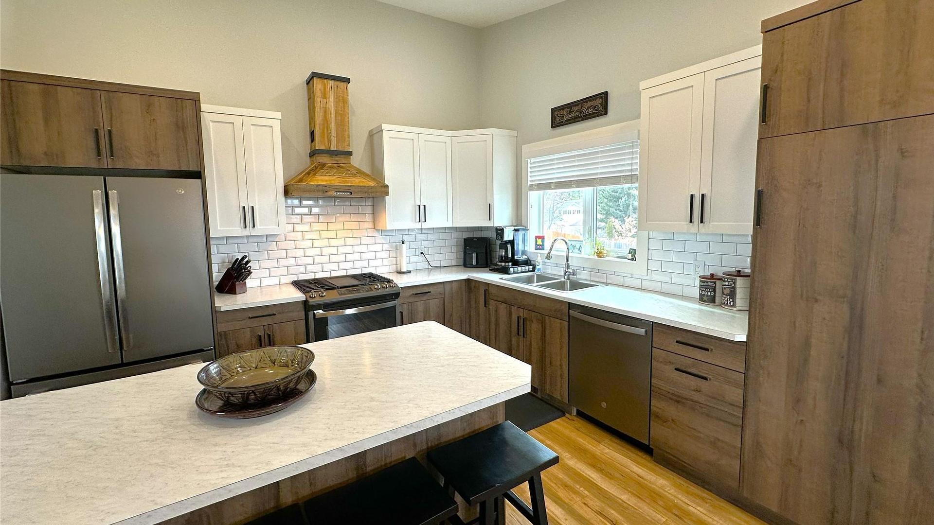 









709


22nd

Avenue,
Cranbrook,




BC
V1C 6Y7

