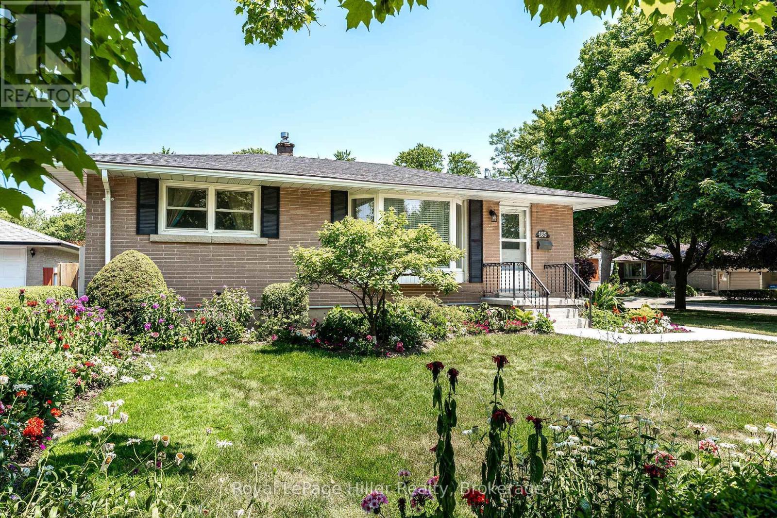 












185 STRACHAN STREET

,
Stratford,




Ontario
N5A2B4

