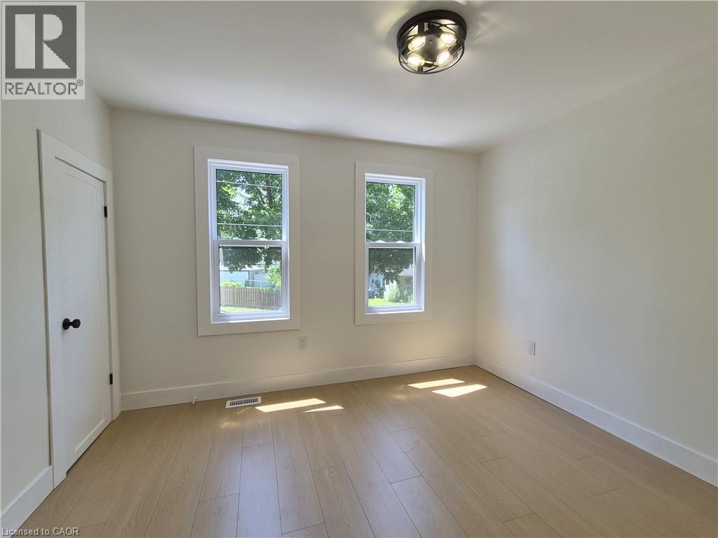 












217 QUEEN Street N

,
Simcoe,




Ontario
N3Y3Y8

