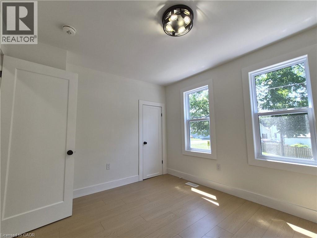 












217 QUEEN Street N

,
Simcoe,




Ontario
N3Y3Y8

