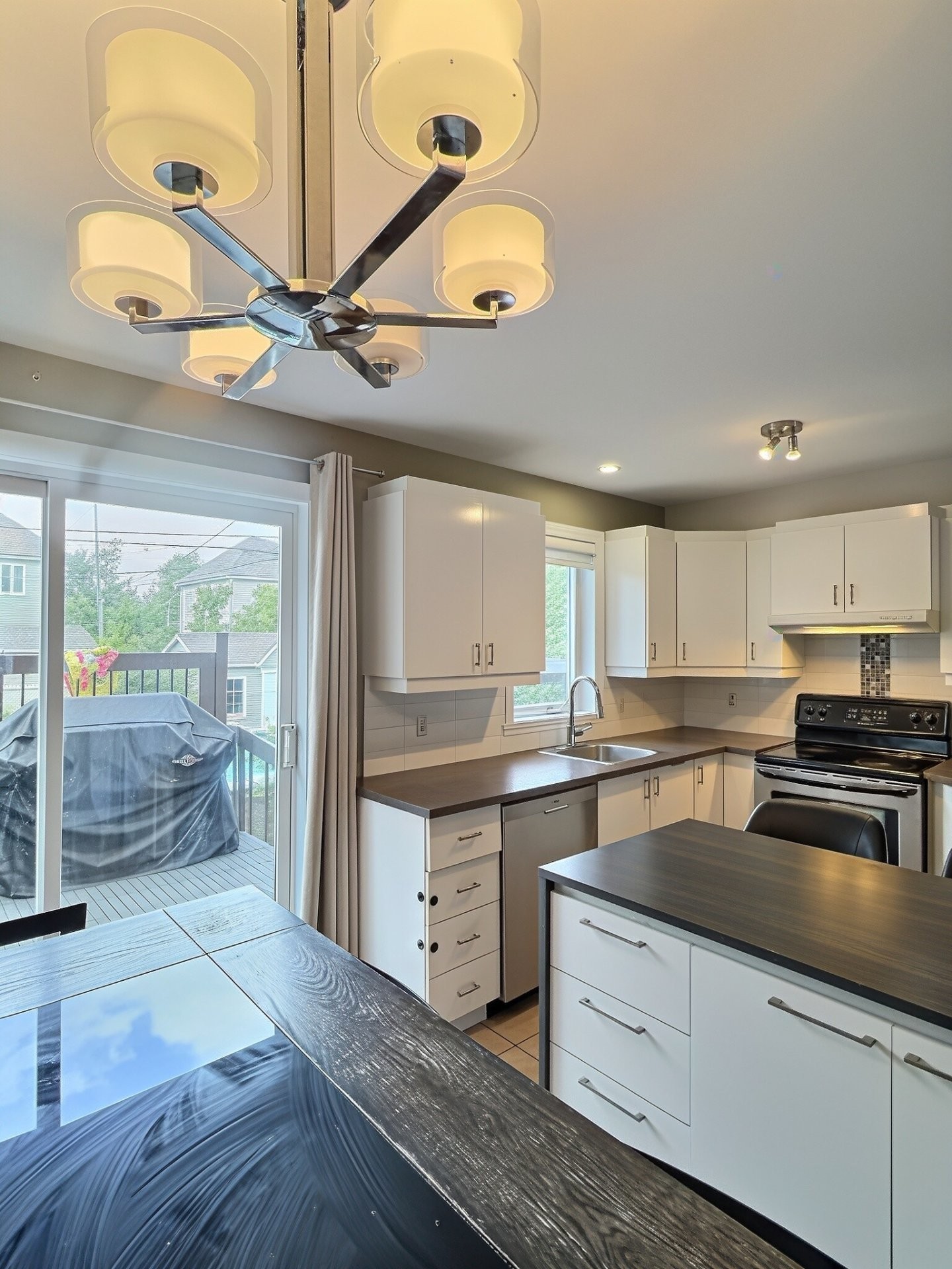 









7100


Rue J.-H.-Bellerose

,
Trois-Rivières,




QC
G9C1N1

