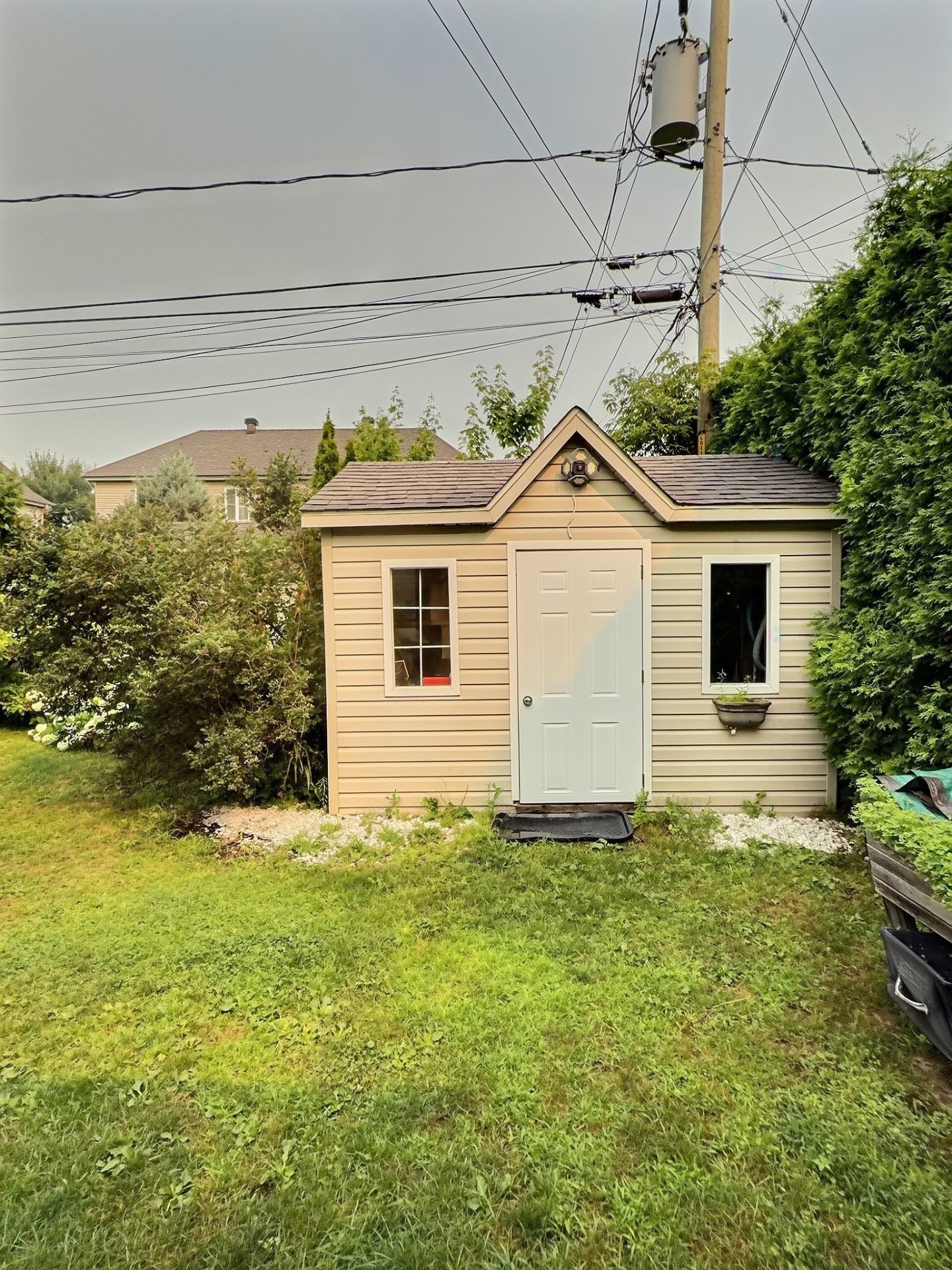 









7100


Rue J.-H.-Bellerose

,
Trois-Rivières,




QC
G9C1N1

