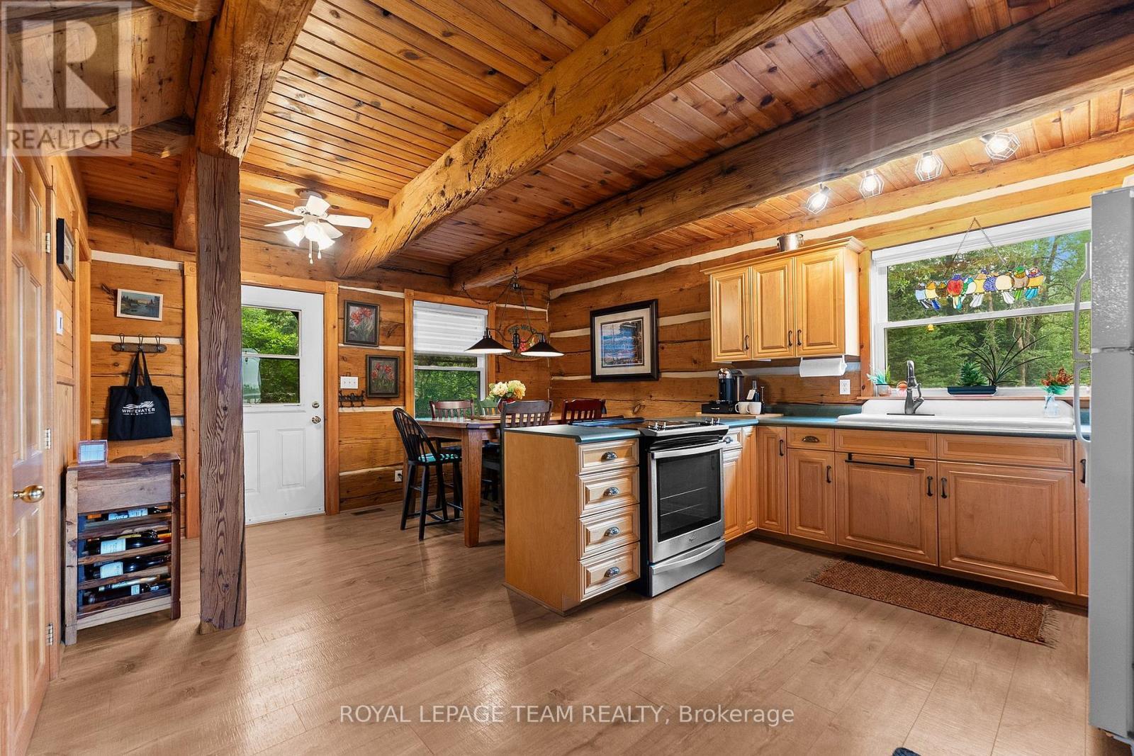 












58 HENDRY LANE

,
Whitewater Region,




Ontario
K0J1K0

