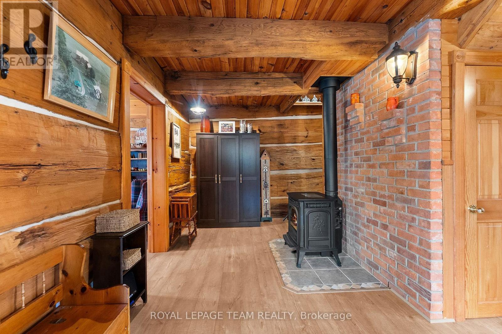 












58 HENDRY LANE

,
Whitewater Region,




Ontario
K0J1K0

