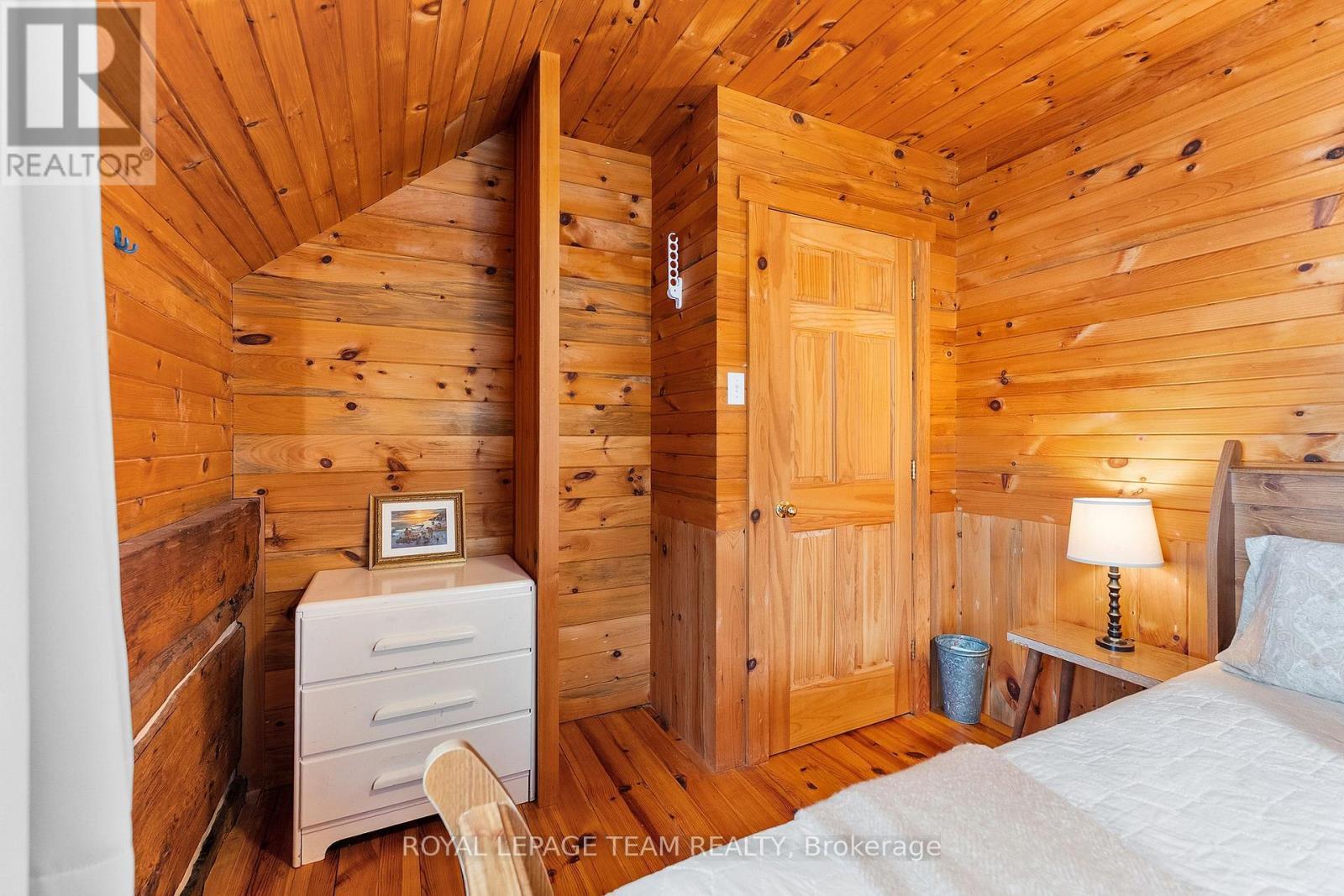 












58 HENDRY LANE

,
Whitewater Region,




Ontario
K0J1K0

