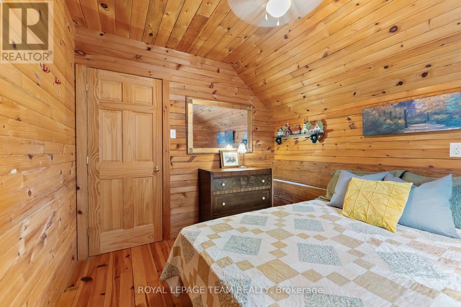 












58 HENDRY LANE

,
Whitewater Region,




Ontario
K0J1K0

