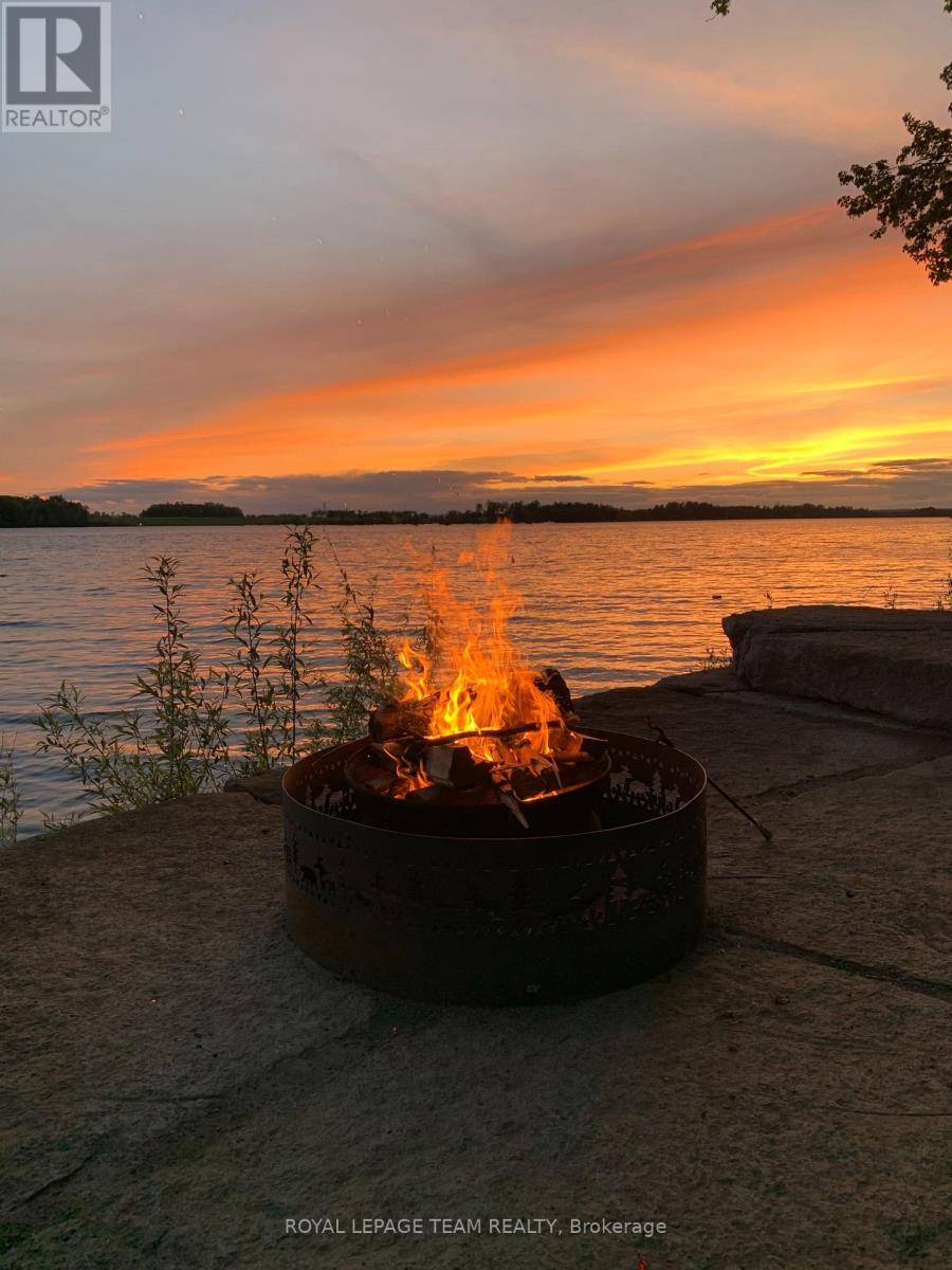 












58 HENDRY LANE

,
Whitewater Region,




Ontario
K0J1K0

