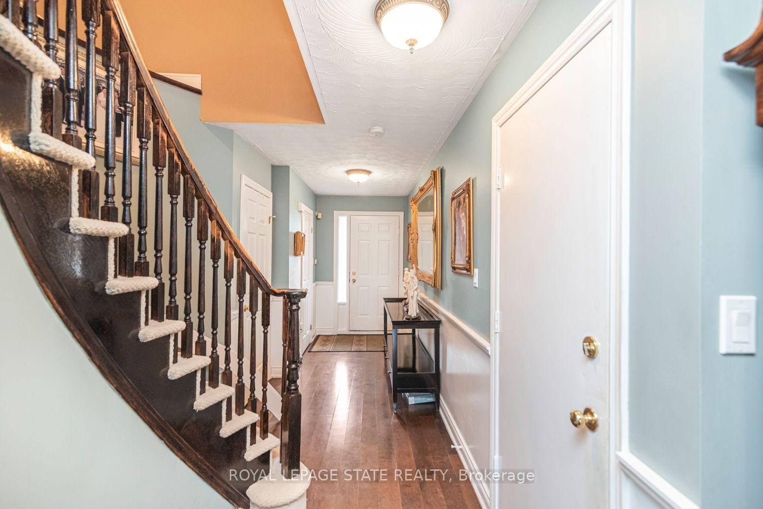 









255


Mount Albion

Road, 22,
Hamilton,




ON
L8K 6P7


