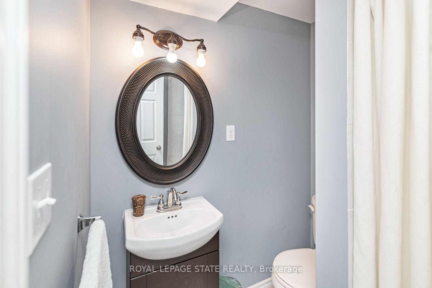 









255


Mount Albion

Road, 22,
Hamilton,




ON
L8K 6P7

