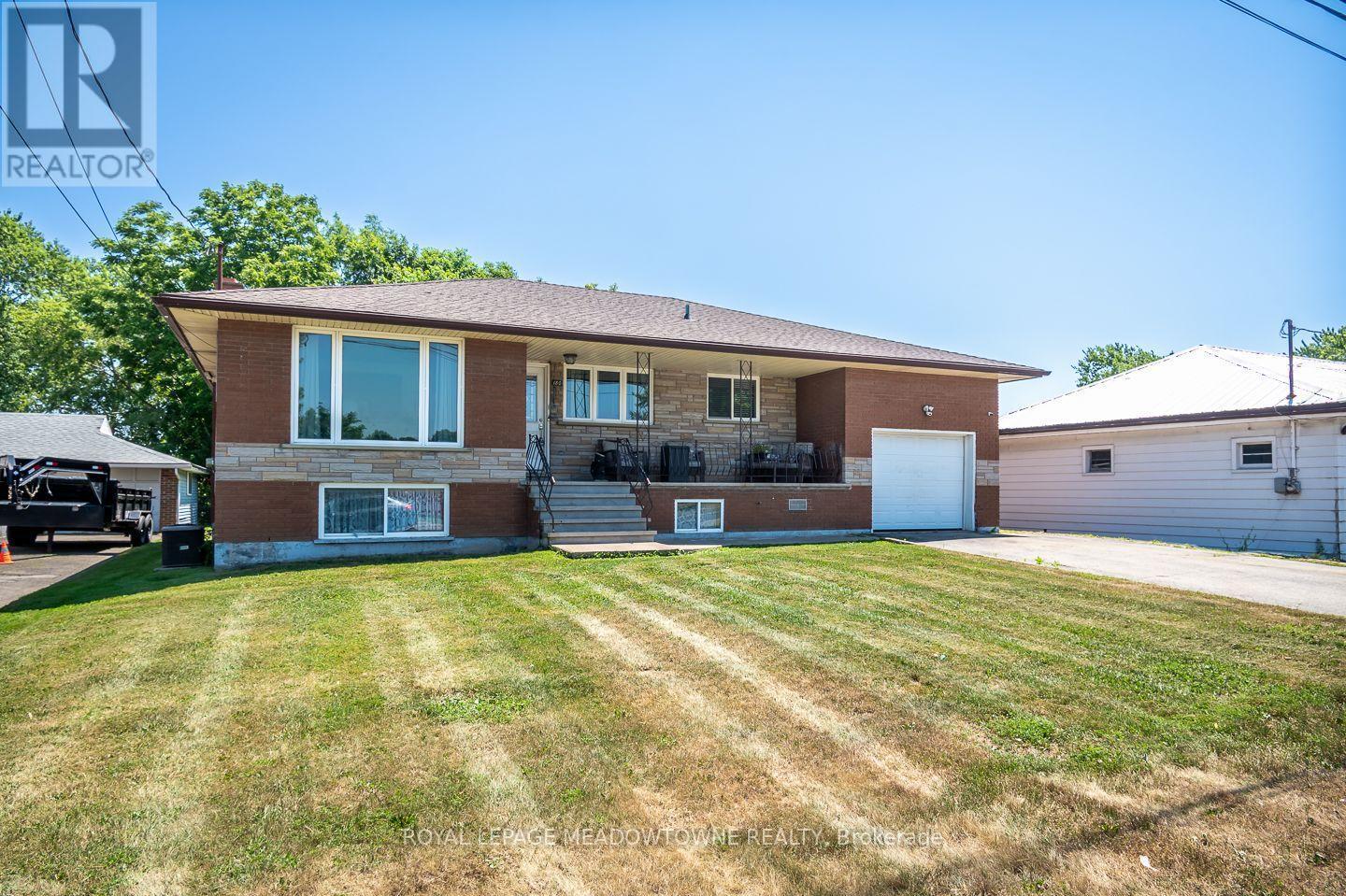 












180 WEST SIDE ROAD

,
Port Colborne,




Ontario
L3K5K7

