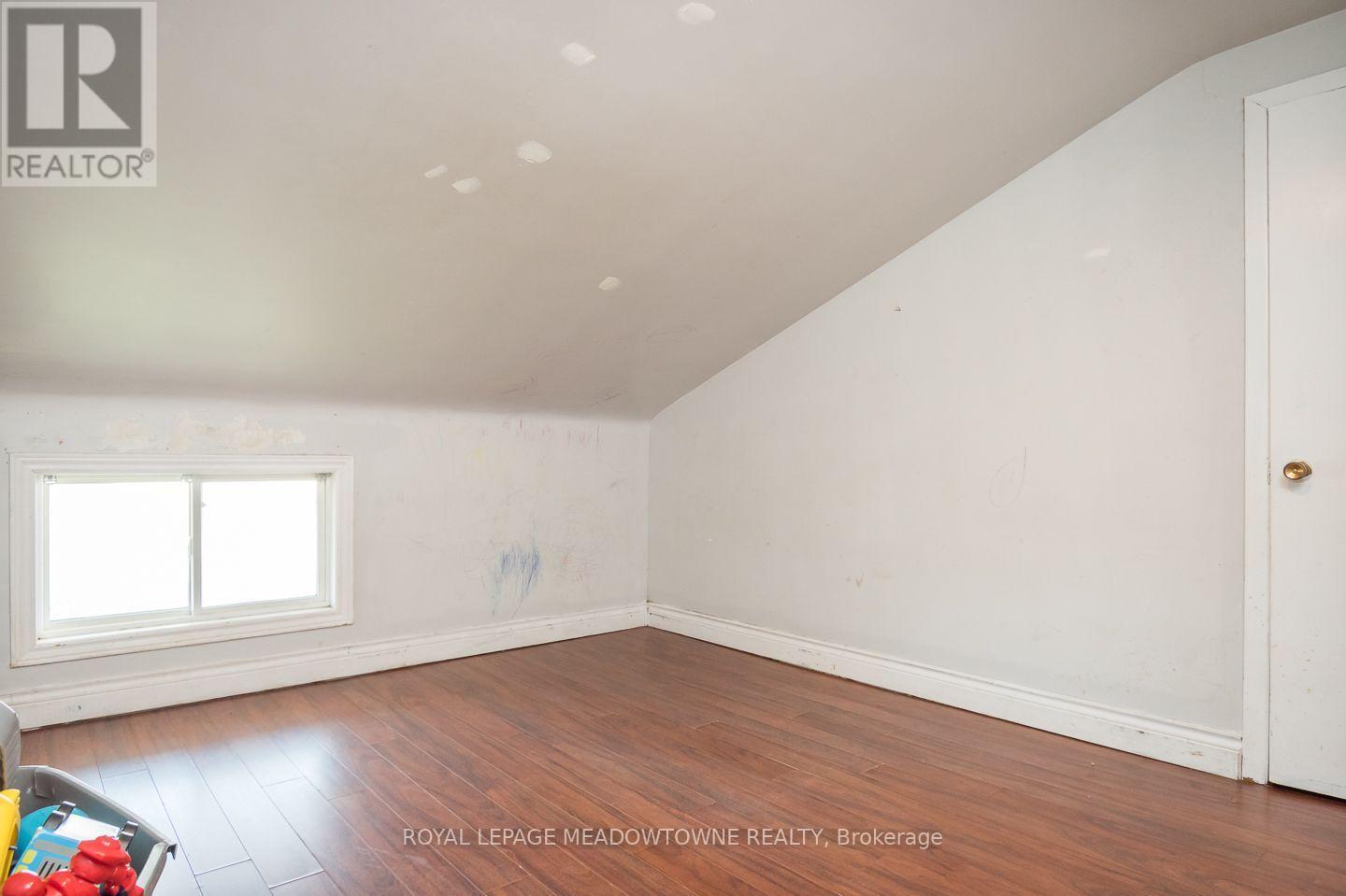 












180 WEST SIDE ROAD

,
Port Colborne,




Ontario
L3K5K7

