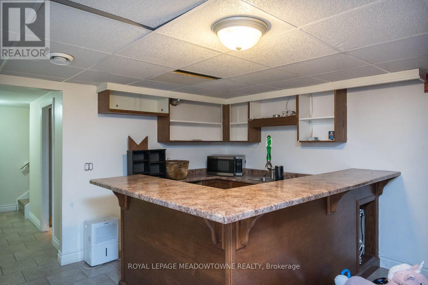 












180 WEST SIDE ROAD

,
Port Colborne,




Ontario
L3K5K7


