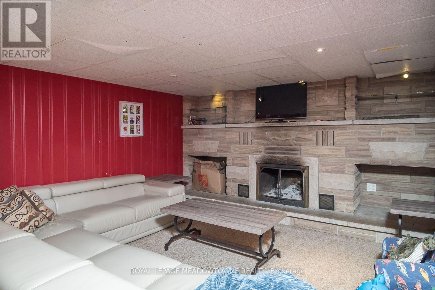 












180 WEST SIDE ROAD

,
Port Colborne,




Ontario
L3K5K7

