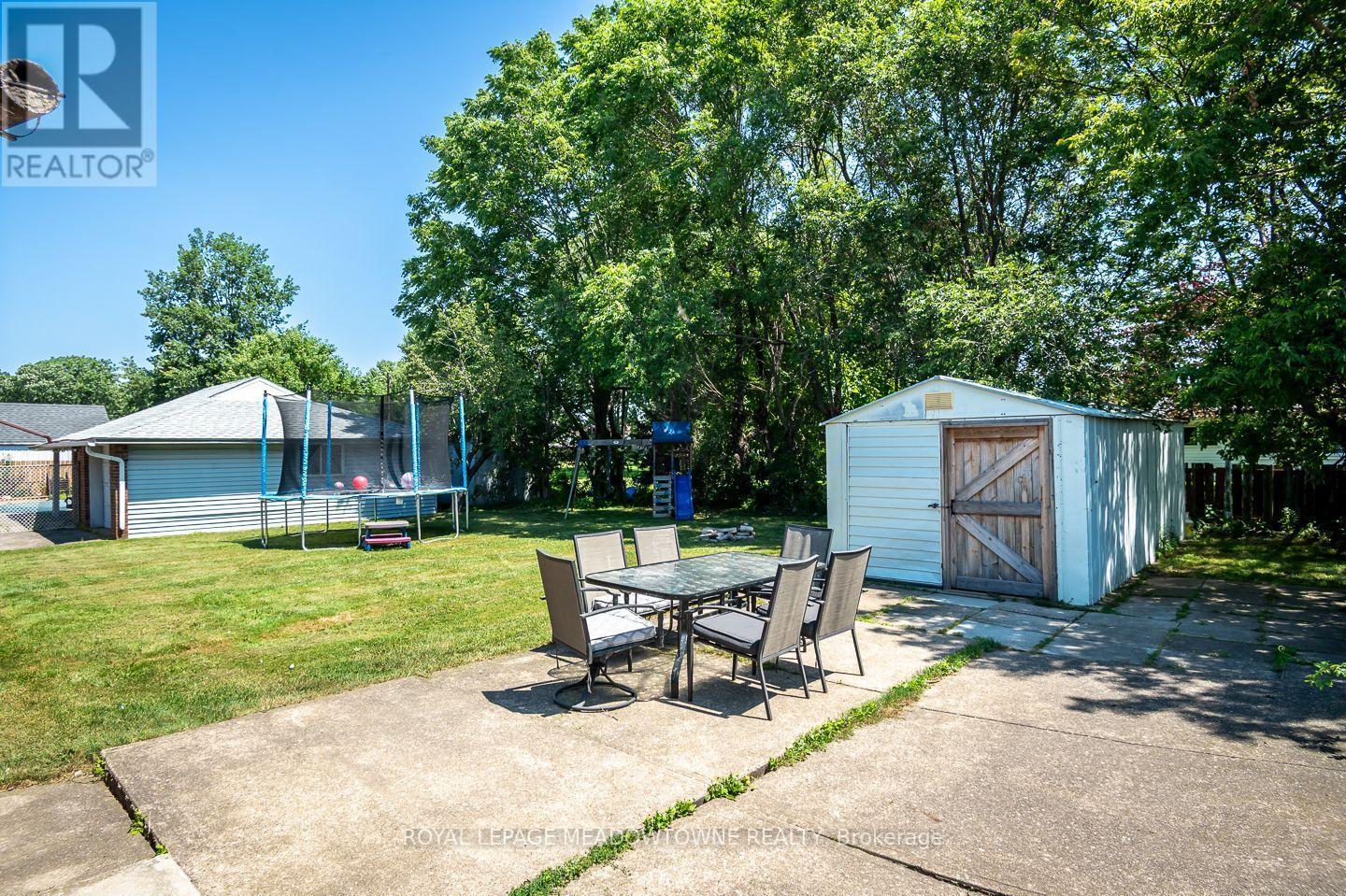 












180 WEST SIDE ROAD

,
Port Colborne,




Ontario
L3K5K7

