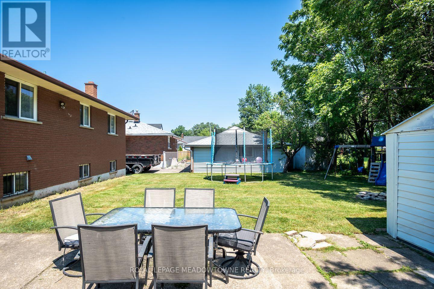 












180 WEST SIDE ROAD

,
Port Colborne,




Ontario
L3K5K7

