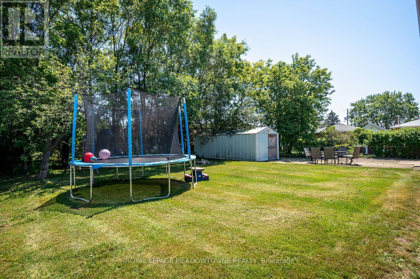












180 WEST SIDE ROAD

,
Port Colborne,




Ontario
L3K5K7

